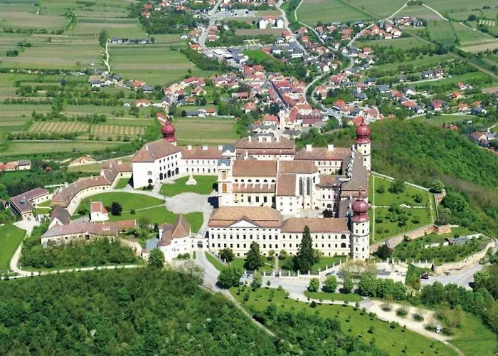 Zur Goldenen Krone 3* Furth bei Gottweig